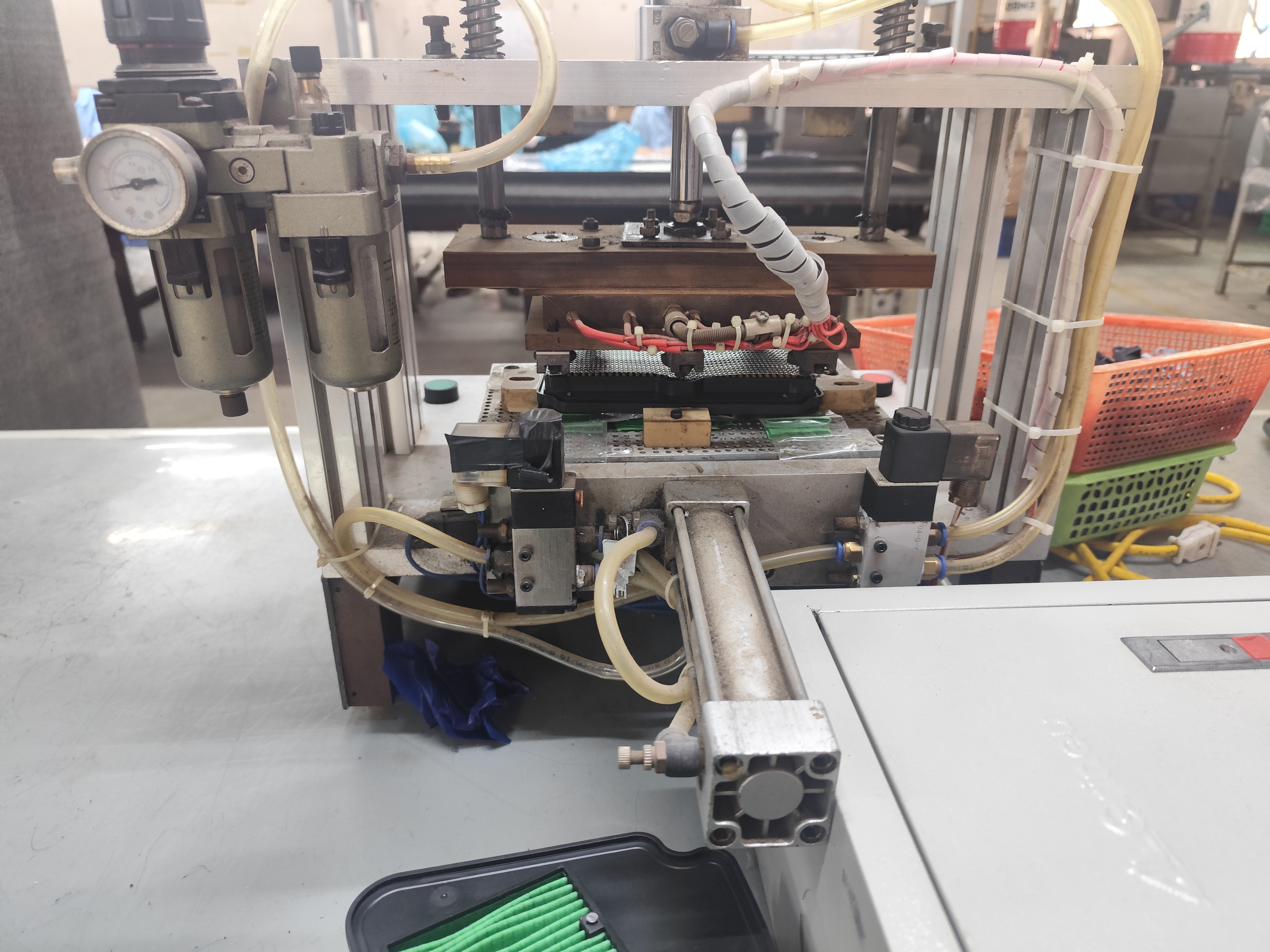 Welding machine.jpg